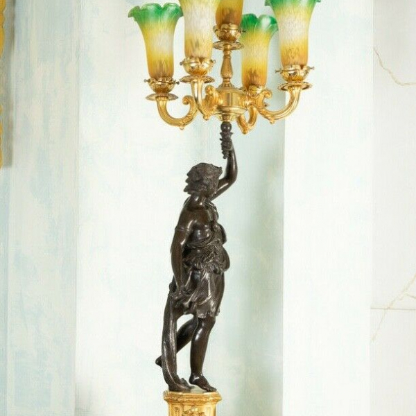 Teoforo a 5 luci lampada in vetro base ottagonale statua bronzo