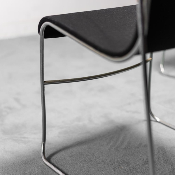 Set di 4 sedie in metallo tessuto anni '70 vintage Modernariato