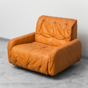 Poltrona vintage in pelle Bonacina anni '70 Modernariato