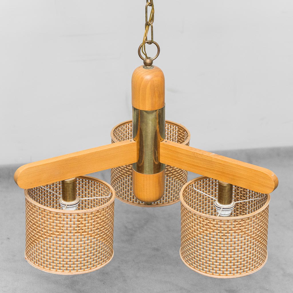 Lampadario in rattan a 3 luci anni '70 vintage modernariato