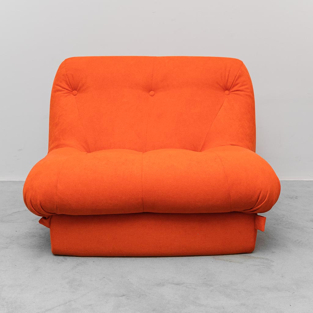 Coppia di poltrone vintage arancioni design anni ’70 modernariato