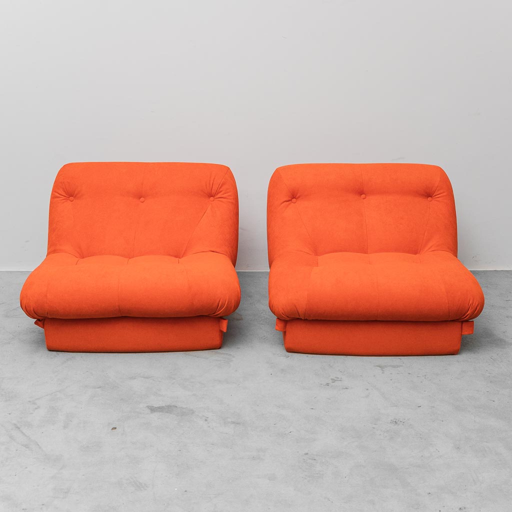 Coppia di poltrone vintage arancioni design anni ’70 modernariato