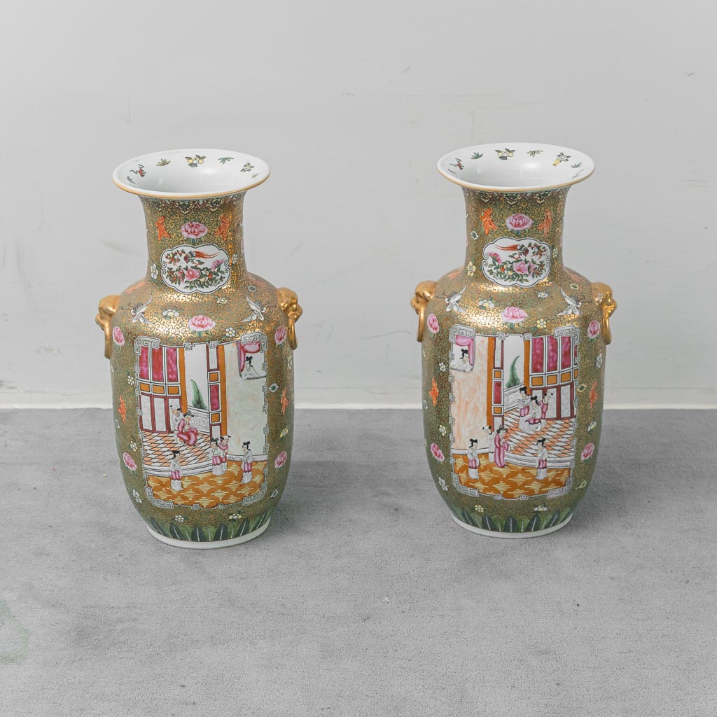 Coppia Vasi Cinesi Vintage in Porcellana Decorata – Motivi Orientali Policromi