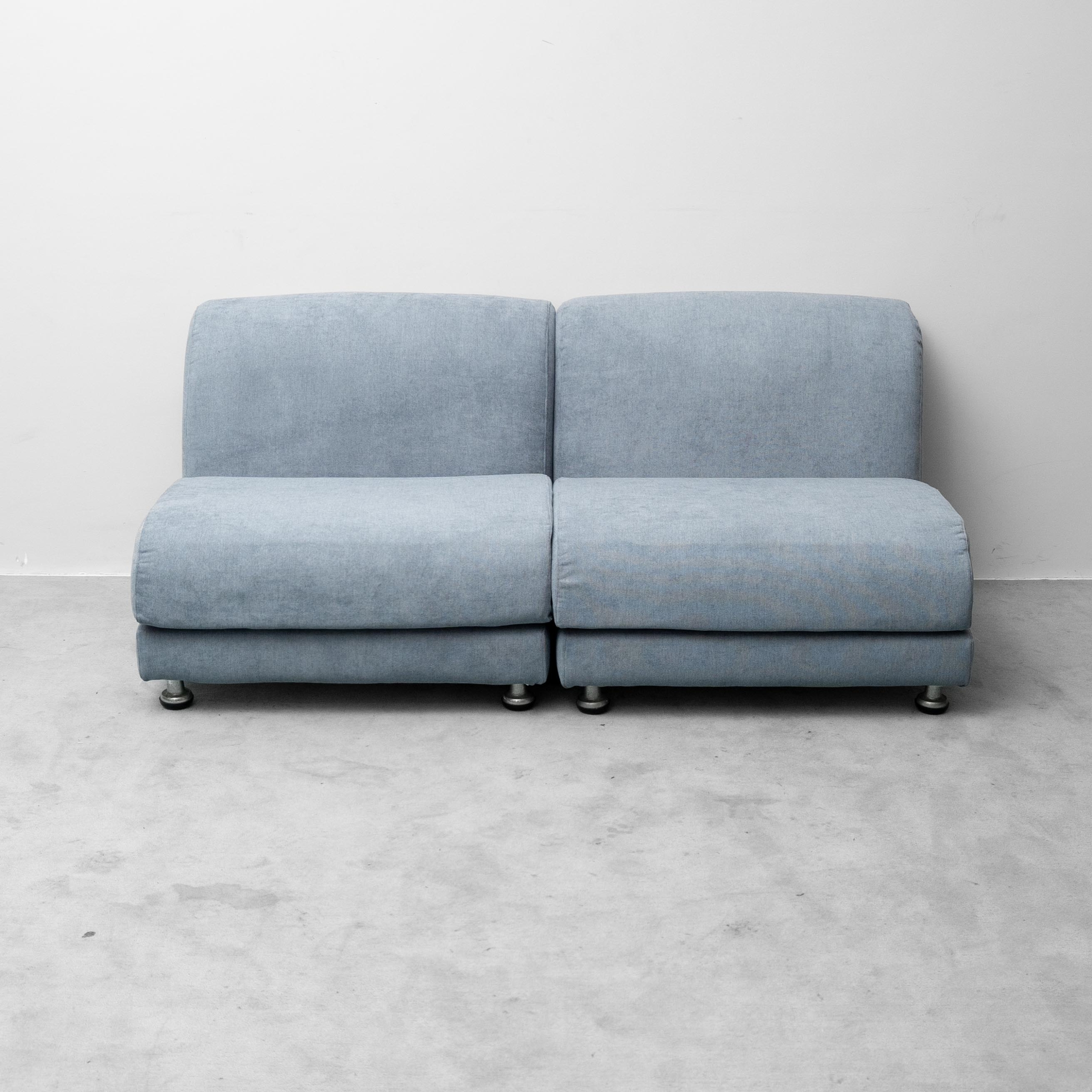 Divano Modulare Vintage 2 Posti in Tessuto Azzurro Anni ’70 modernariato