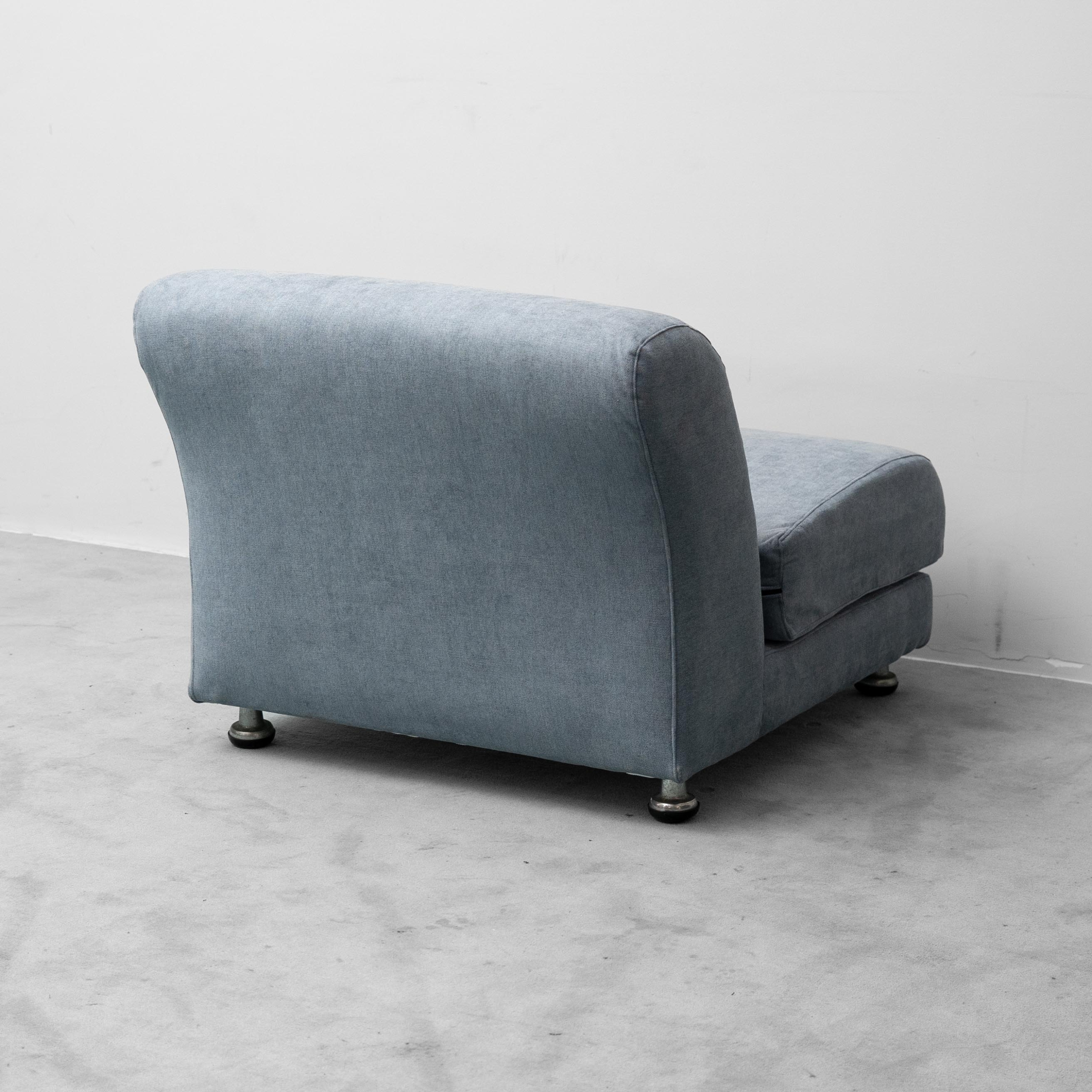 Divano Modulare Vintage 2 Posti in Tessuto Azzurro Anni ’70 modernariato