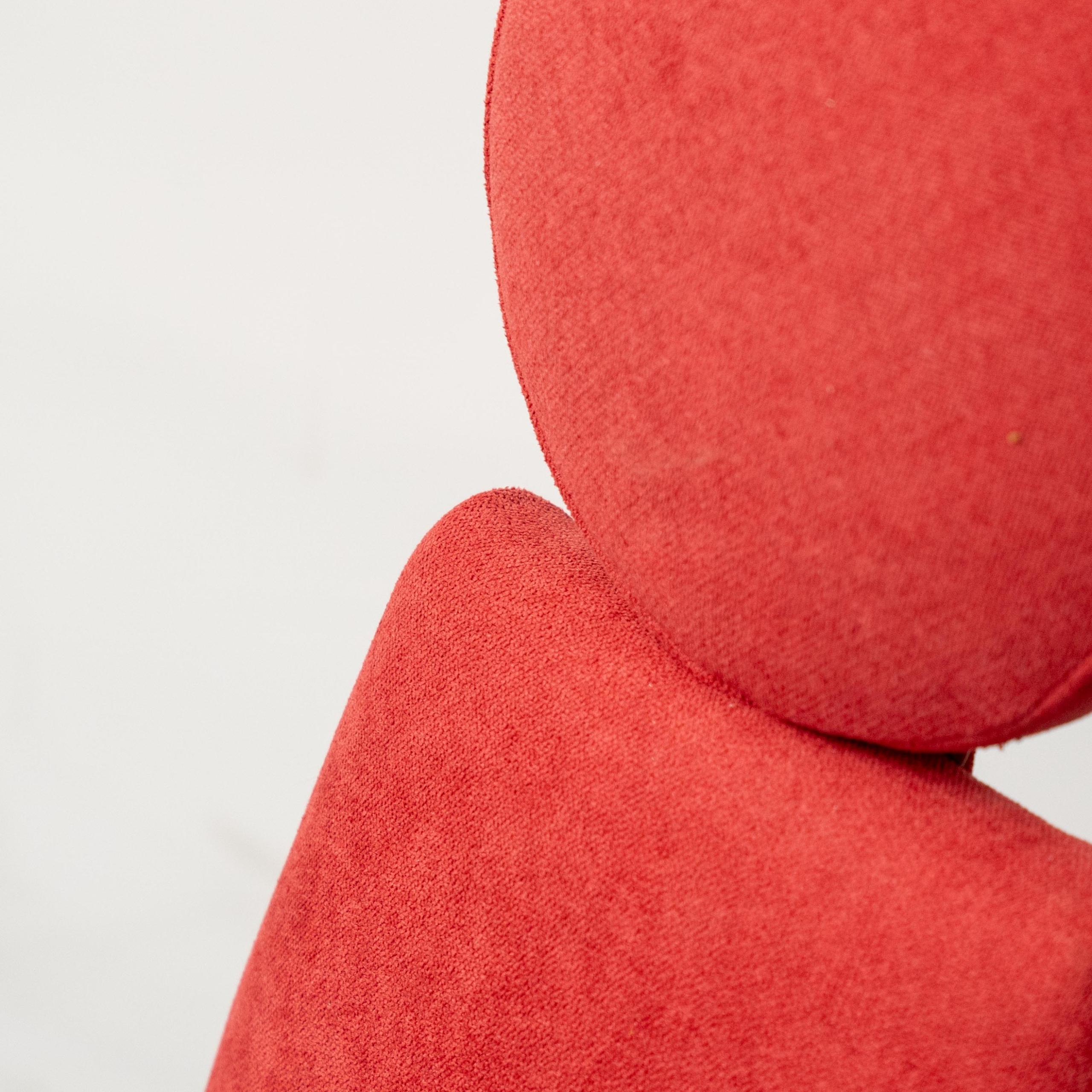 Sedia Vintage a Schienale Alto in Velluto Rosso Design Anni ’60 modernariato
