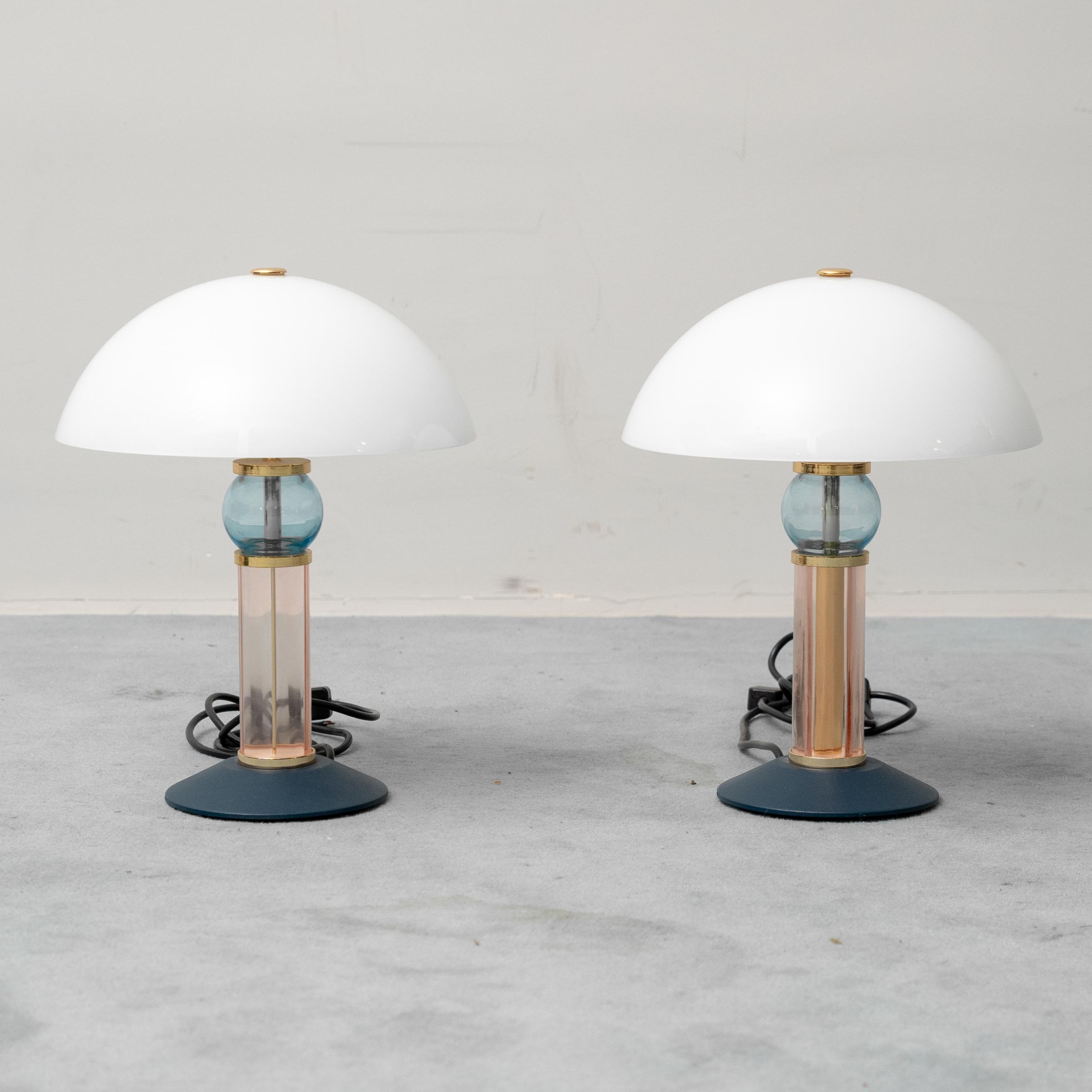 Coppia di Lampade da Tavolo Vintage Auras in vetro design Anni ’80 modernariato