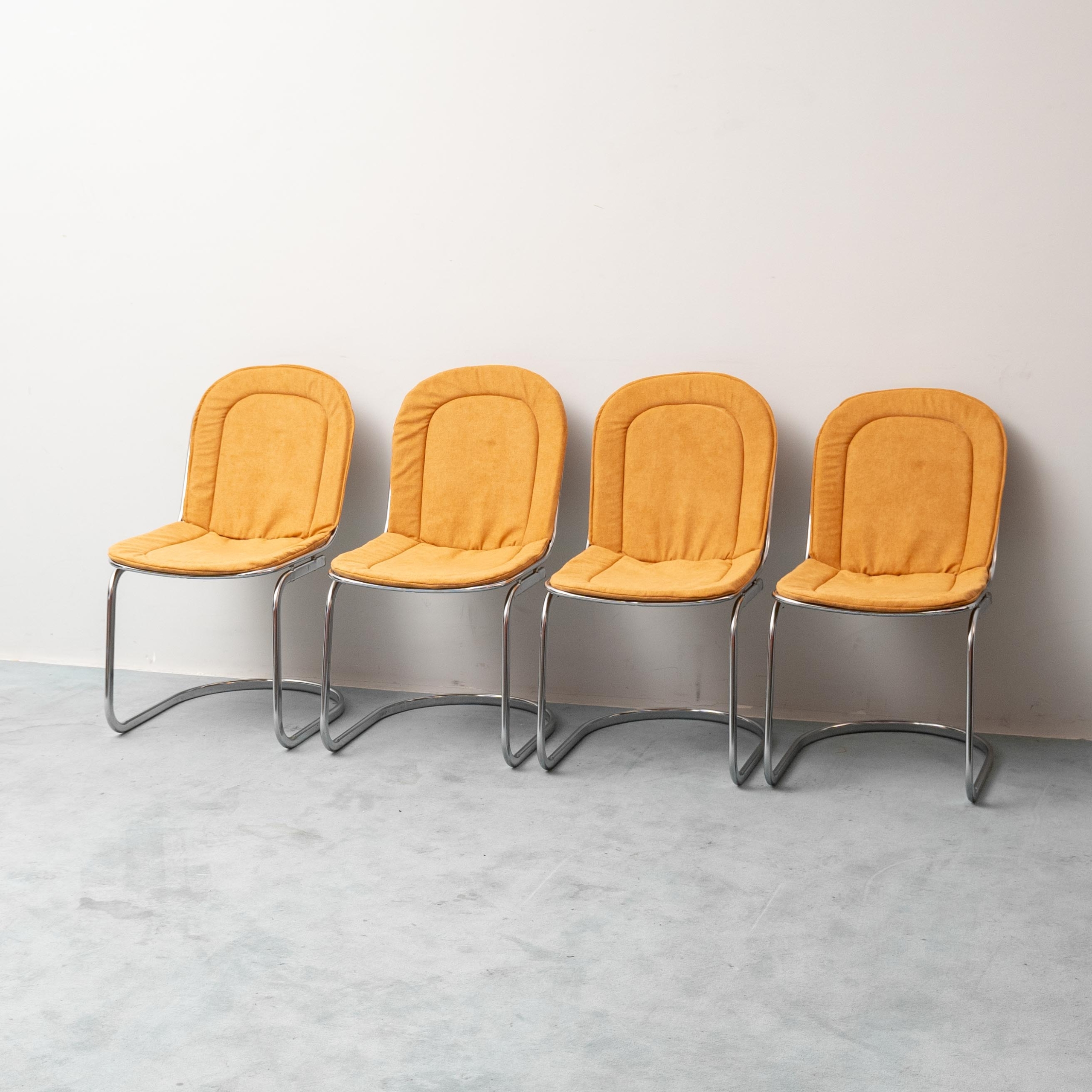 Set 4 Sedie Vintage Gastone Rinaldi Acciaio Cromato Tessuto Giallo Anni ’70 Modernariato