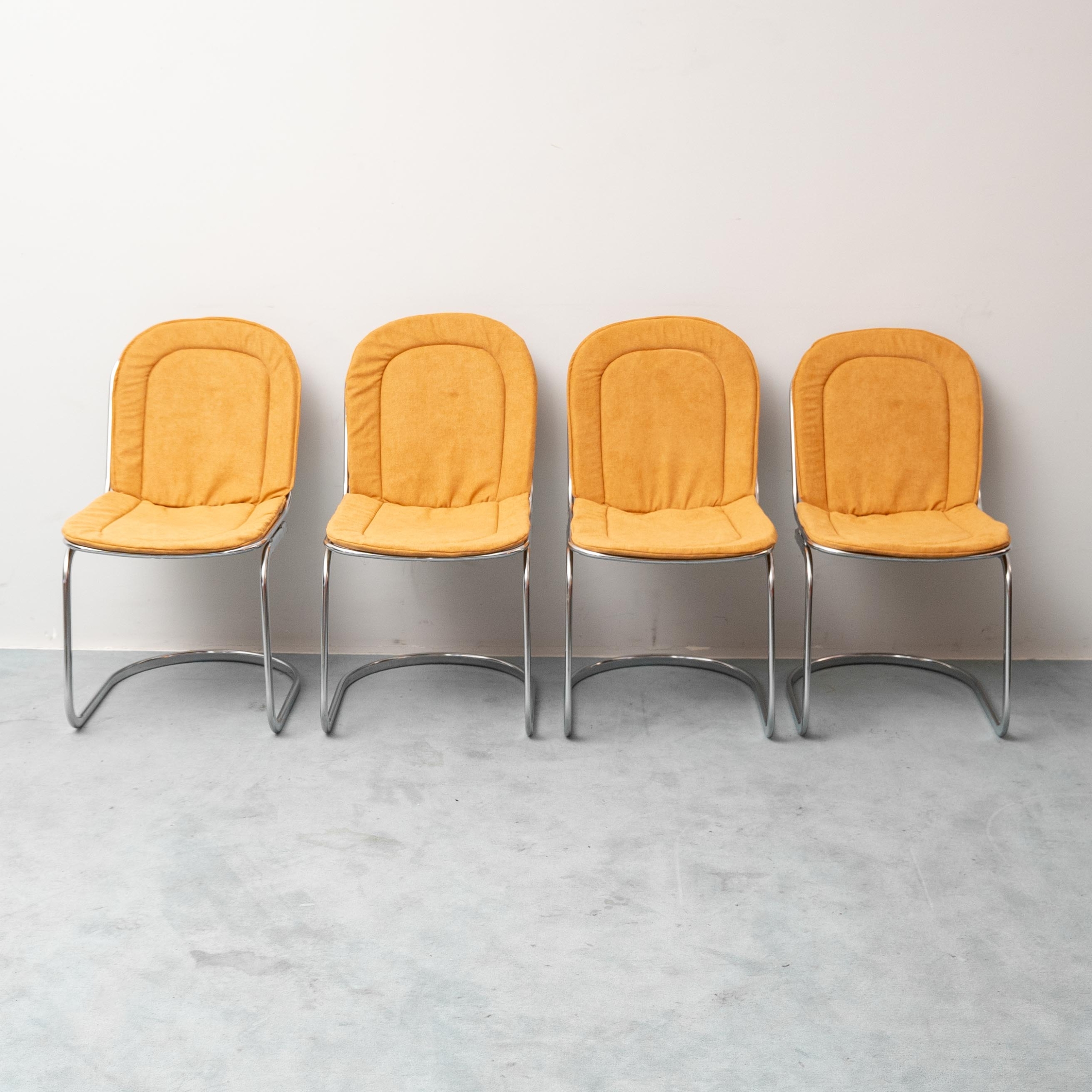 Set 4 Sedie Vintage Gastone Rinaldi Acciaio Cromato Tessuto Giallo Anni ’70 Modernariato