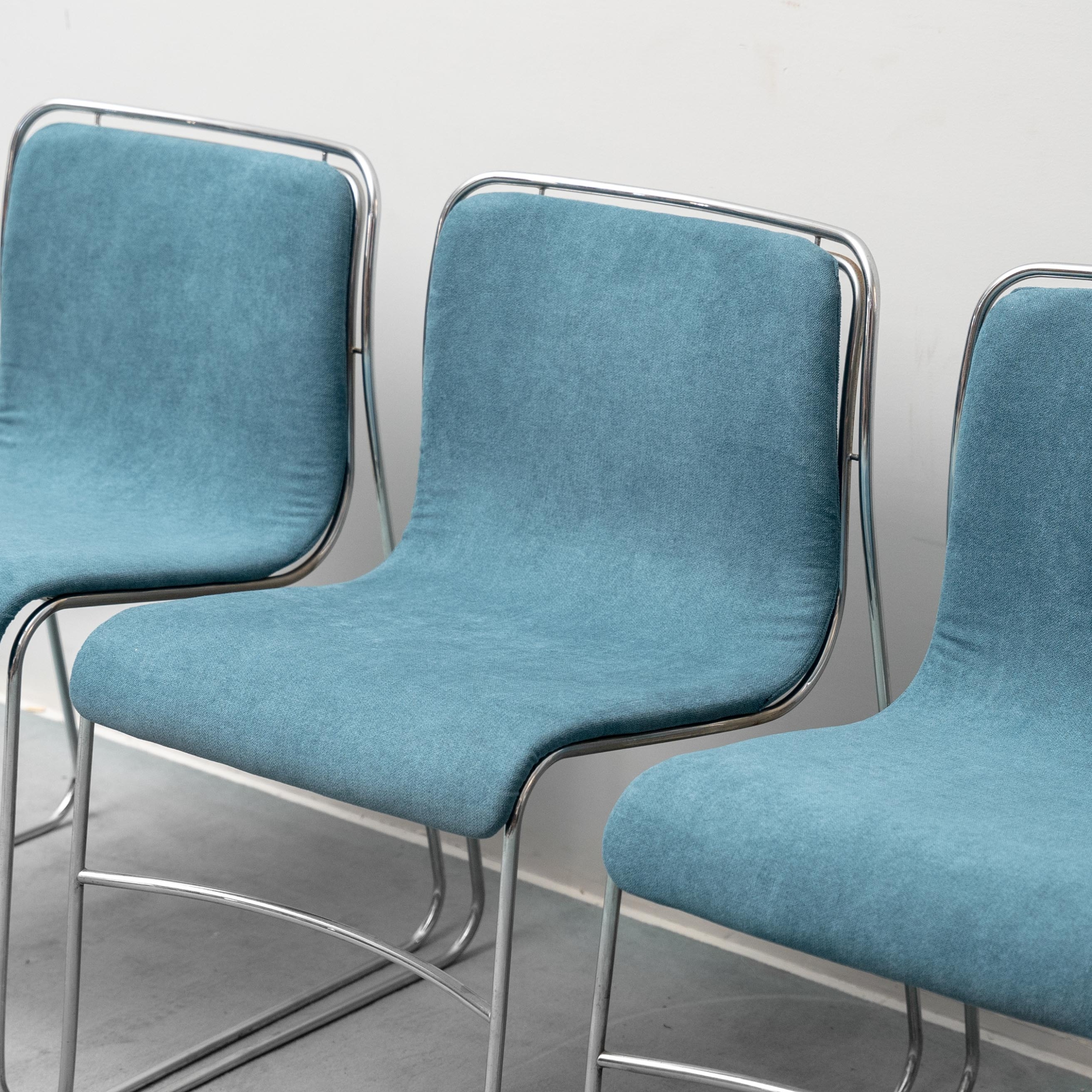 Set di 4 Sedie Vintage metallo e tessuto blu Modernariato Anni ’70