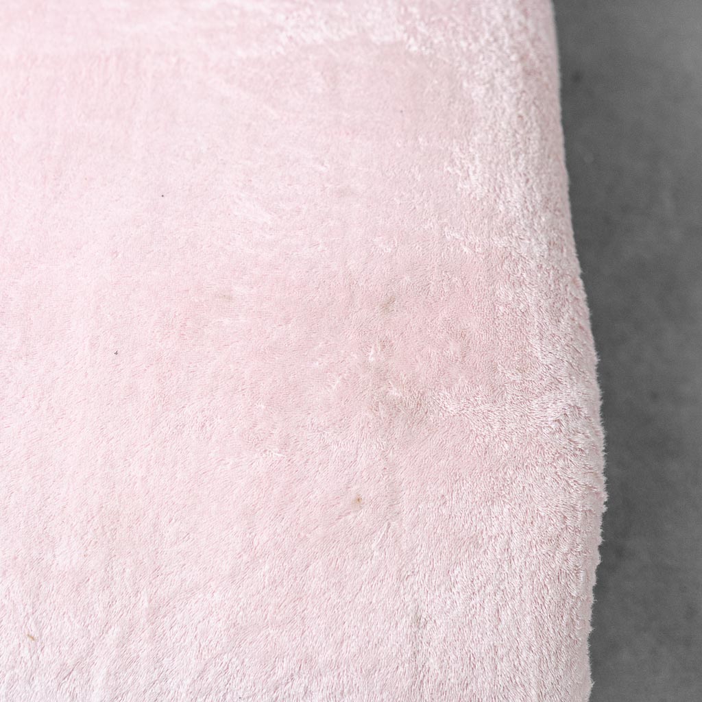 Poltrona Doimo Salotti anni '70 in tessuto spugna rosa – Design Vintage Italiano