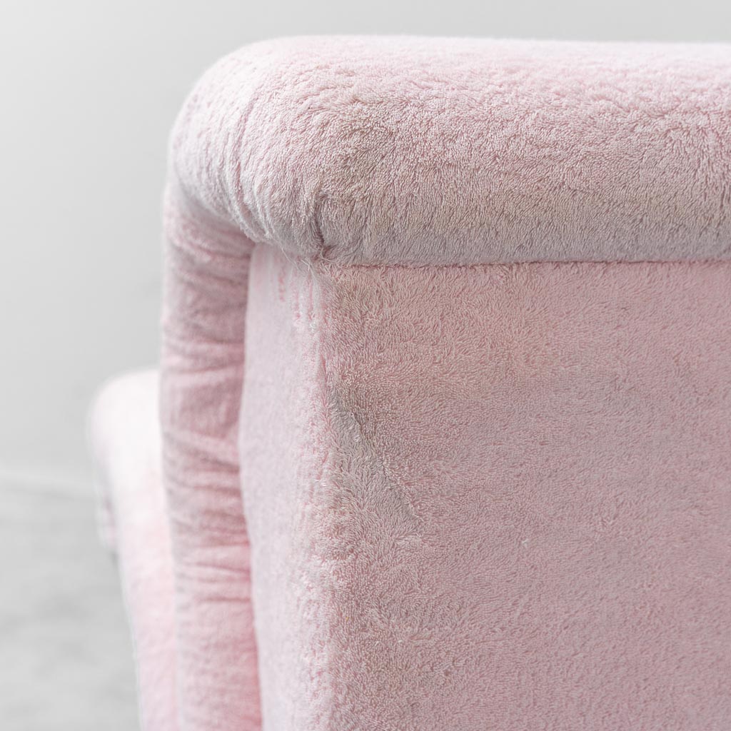 Poltrona Doimo Salotti anni '70 in tessuto spugna rosa – Design Vintage Italiano