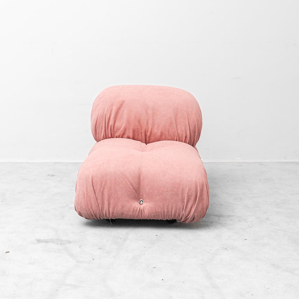 Poltrona Camaleonda in tessuto rosa di Mario Bellini per B&B Italia – Anni '70