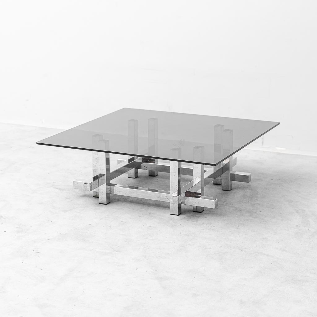 Tavolino avintage in vetro fumé e acciaio cromato – Design geometrico anni ’70