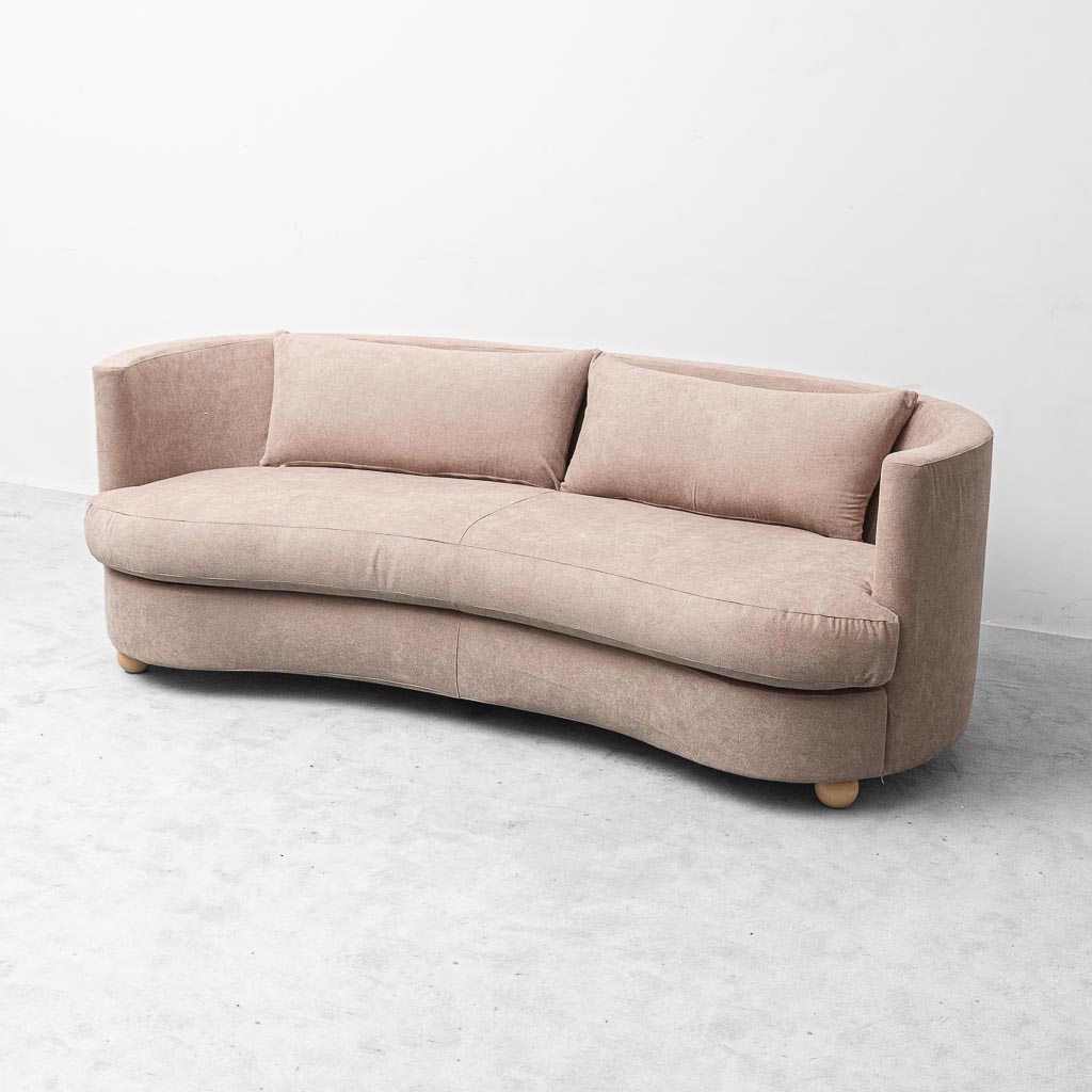 Divano curvo vintage in tessuto marrone – design italiano anni '70 modernariato