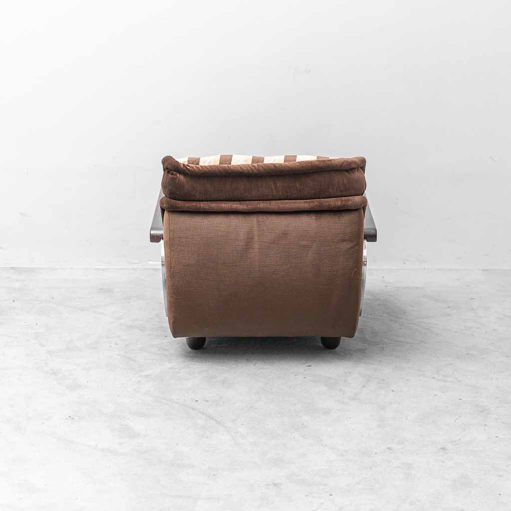 Poltrona Vintage Modello Malga in Tessuto a Righe – Design Anni ’70
