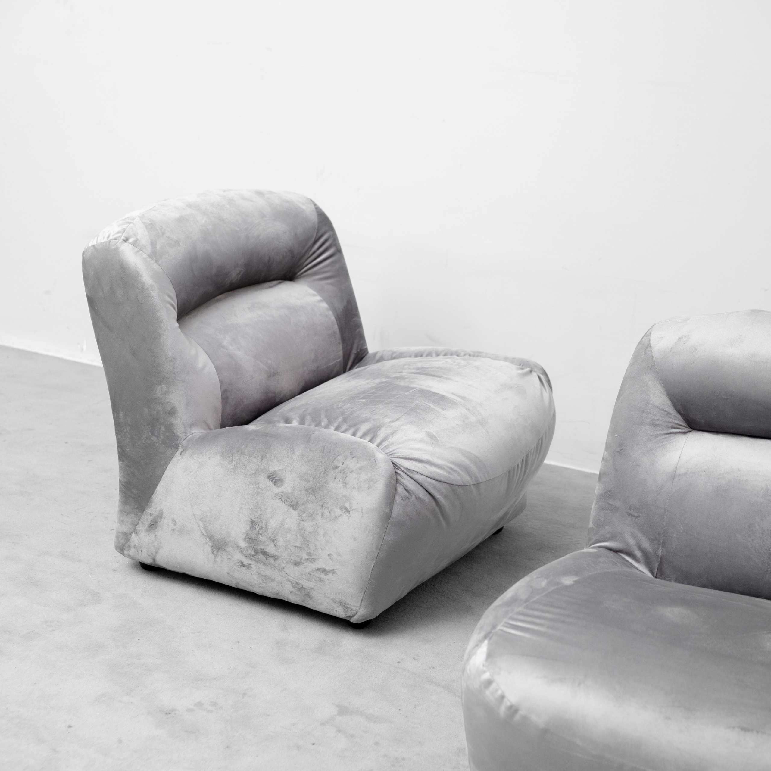 Coppia di Poltrone Lounge Vintage in Velluto Grigio – Design Anni ’70