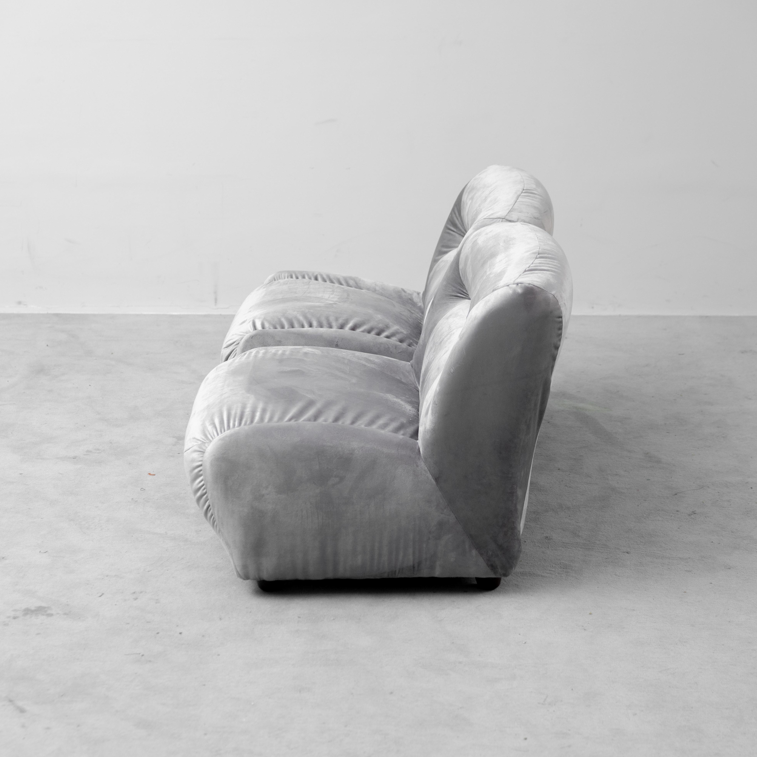 Coppia di Poltrone Lounge Vintage in Velluto Grigio – Design Anni ’70