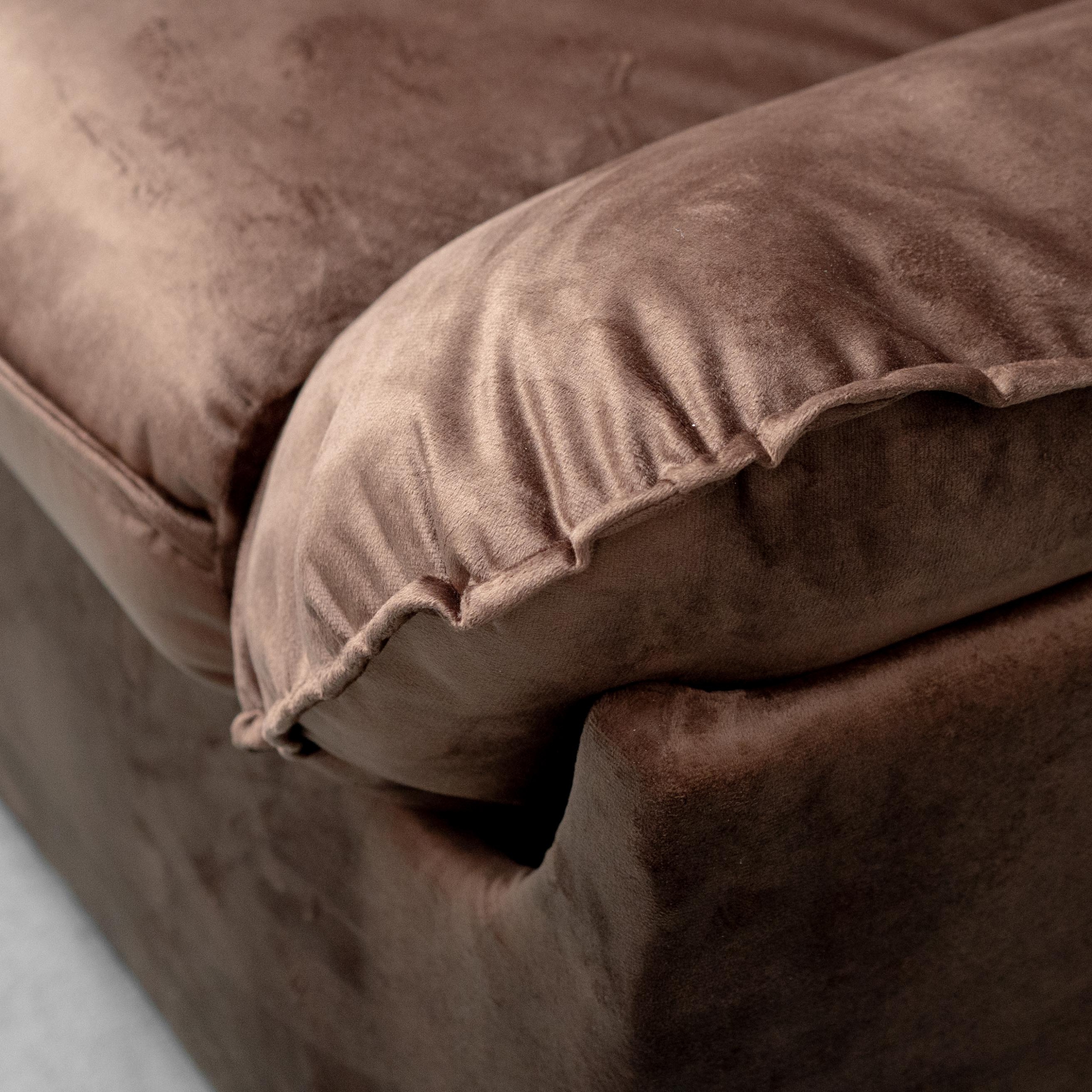 Coppia di Poltrone Lounge Vintage in Velluto Marrone – Anni ’70