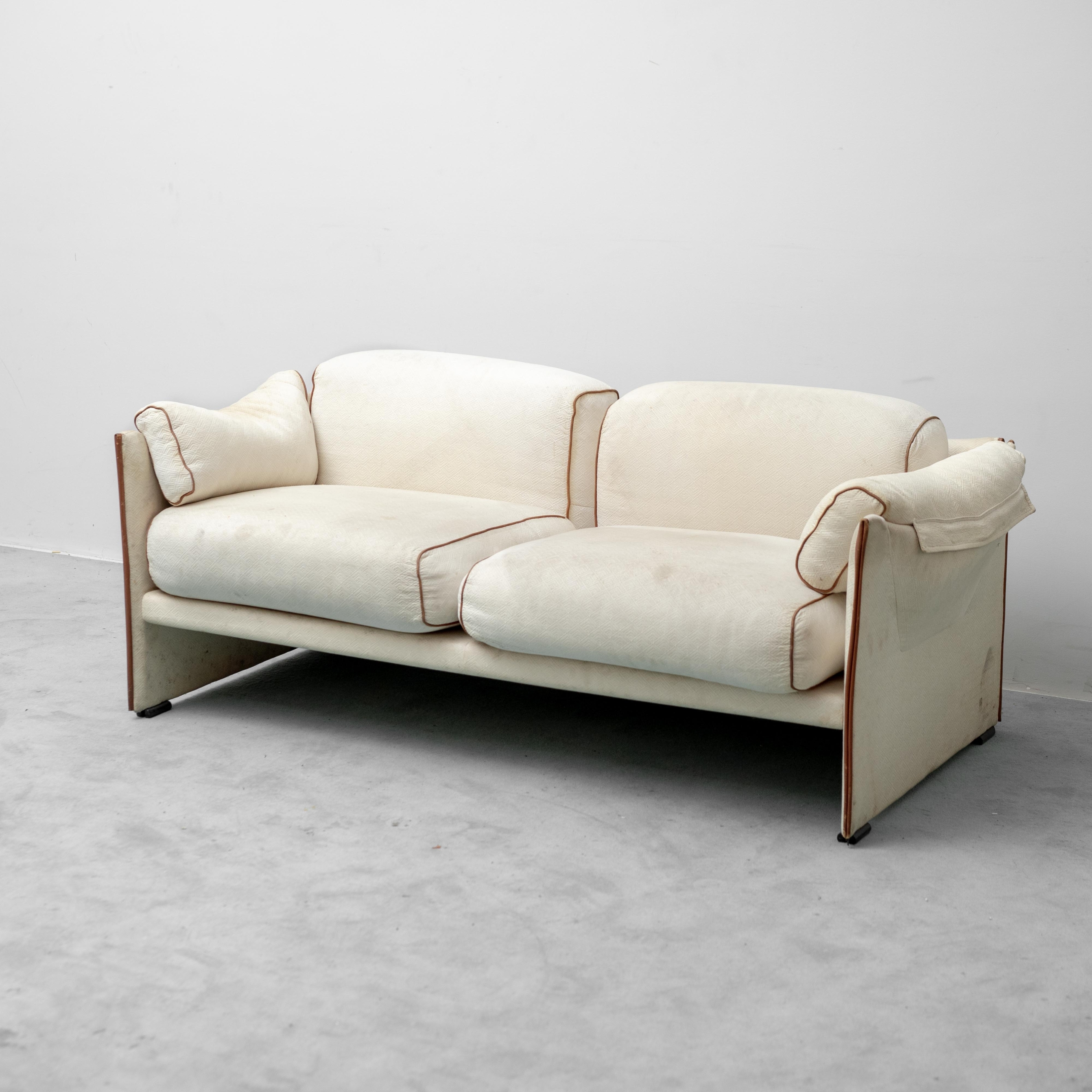 Divano Vintage 2 Posti in Tessuto beige e marrone anni '70 modernariato