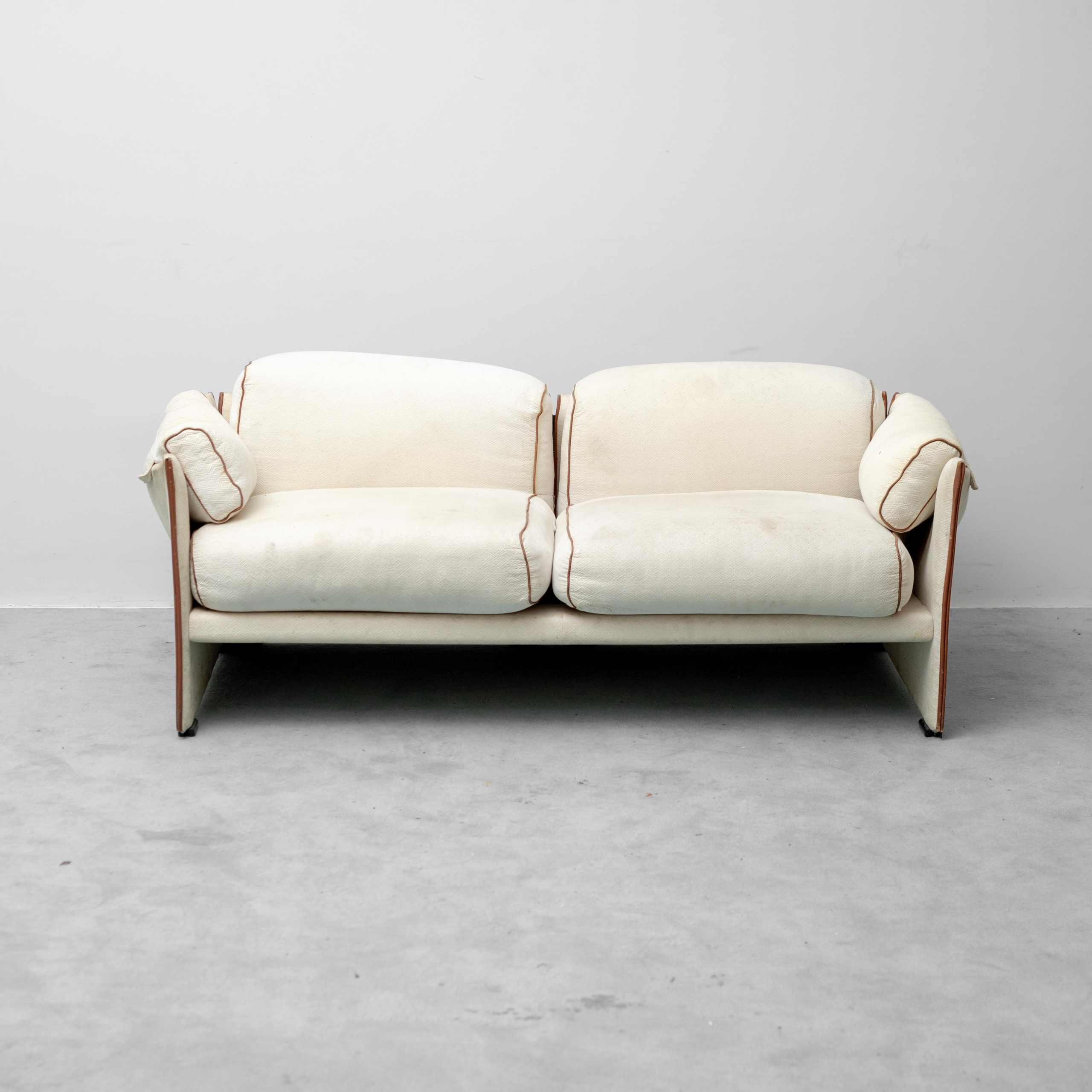 Divano Vintage 2 Posti in Tessuto beige e marrone anni '70 modernariato