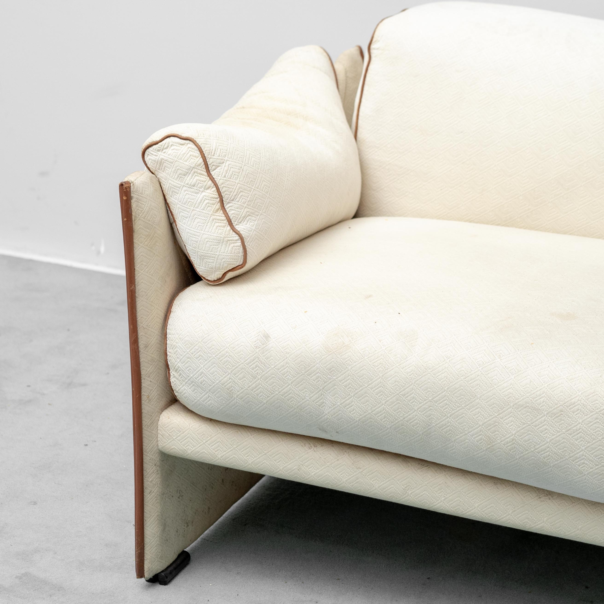 Divano Vintage 2 Posti in Tessuto beige e marrone anni '70 modernariato