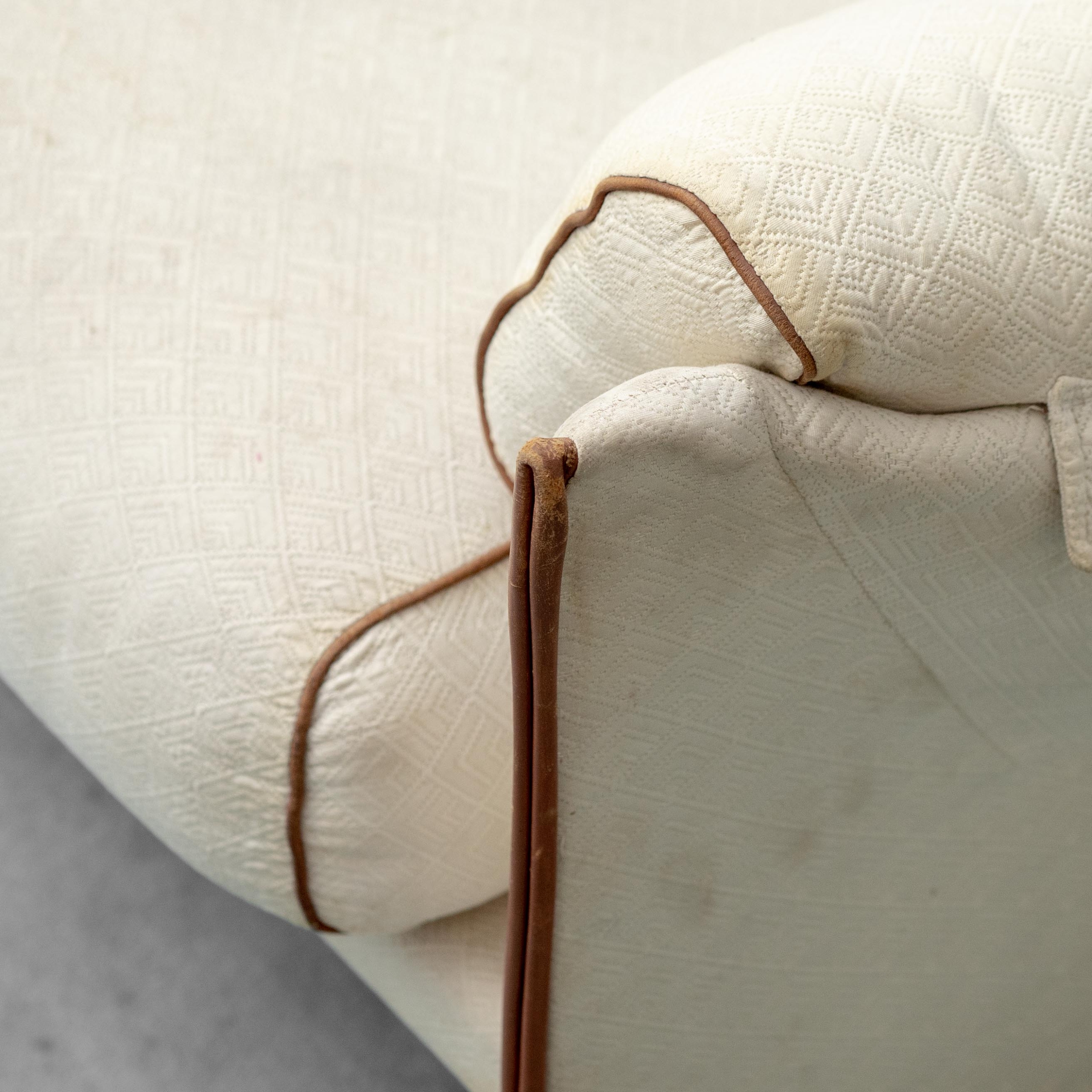 Divano Vintage 2 Posti in Tessuto beige e marrone anni '70 modernariato