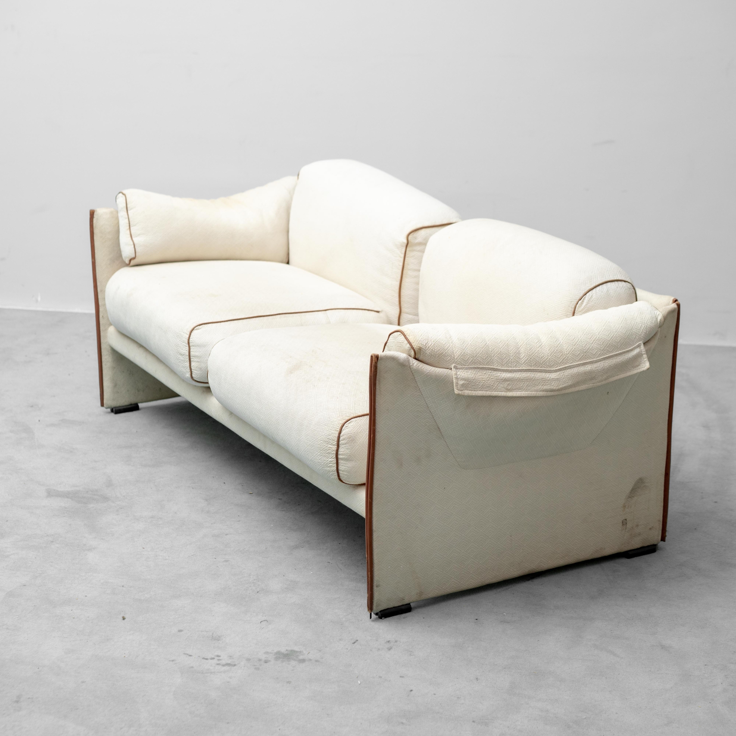 Divano Vintage 2 Posti in Tessuto beige e marrone anni '70 modernariato