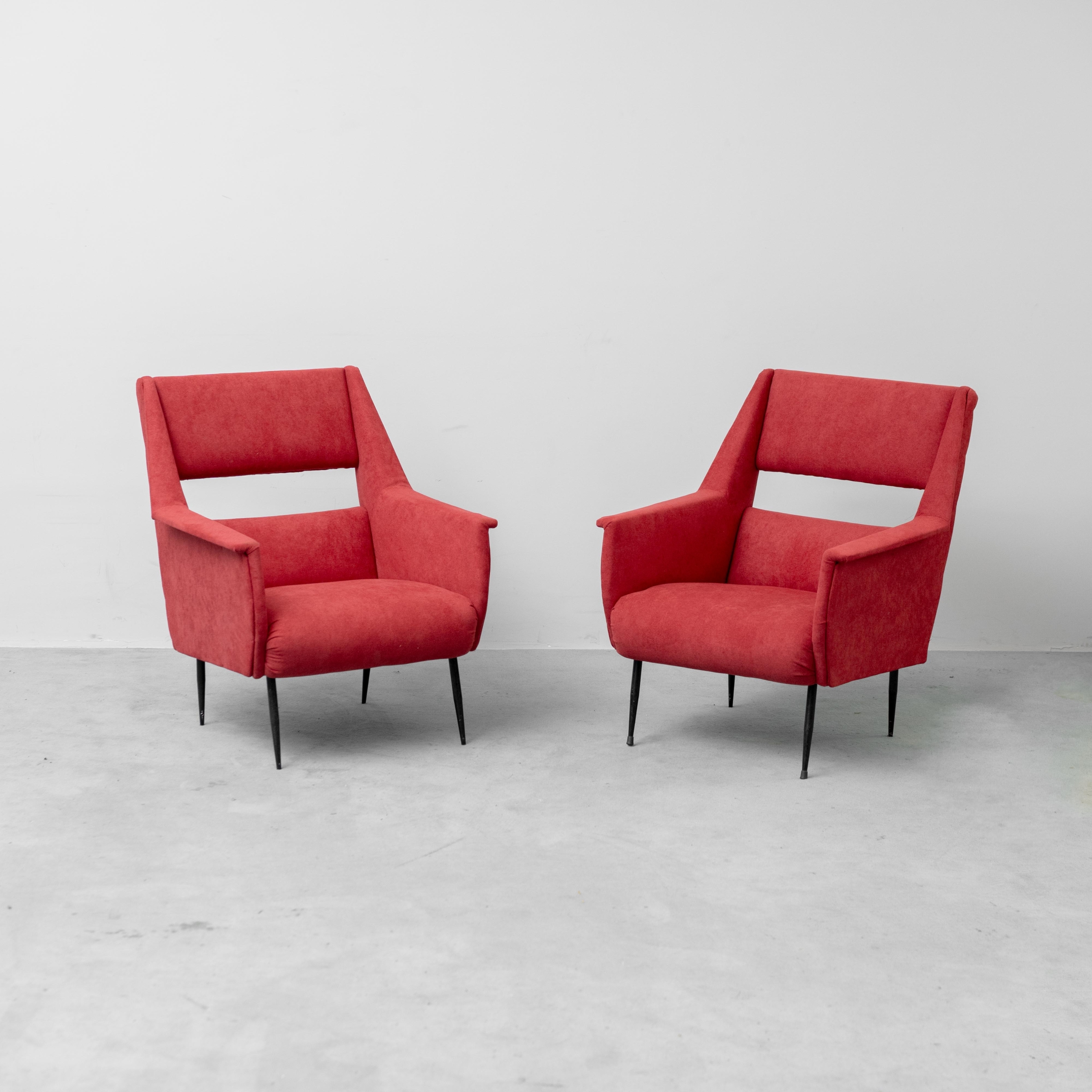 Coppia di Poltrone Vintage Rosse con Braccioli – Anni ’60/’70