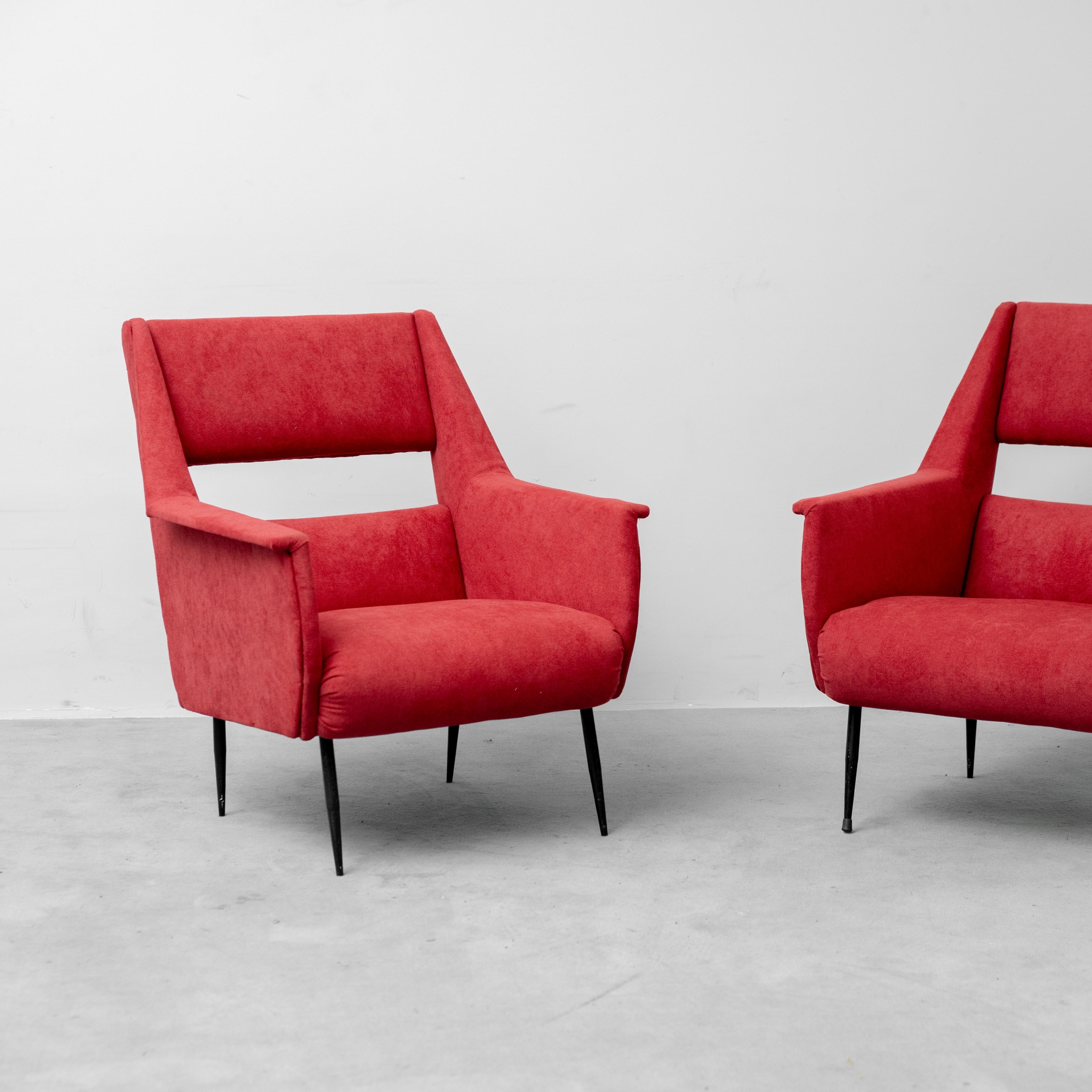 Coppia di Poltrone Vintage Rosse con Braccioli – Anni ’60/’70