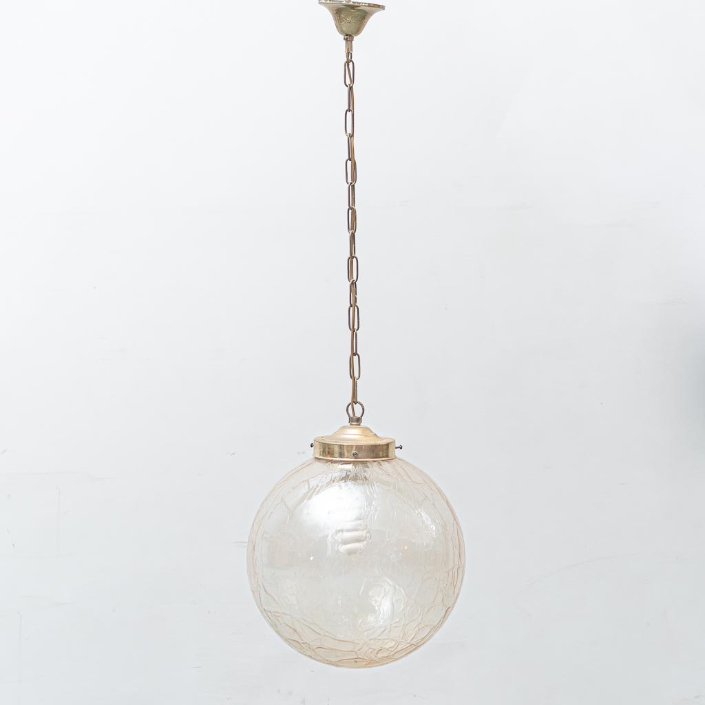 Lampadario Vintage a Sfera in Vetro Trasparente e Ottone – Anni ’60