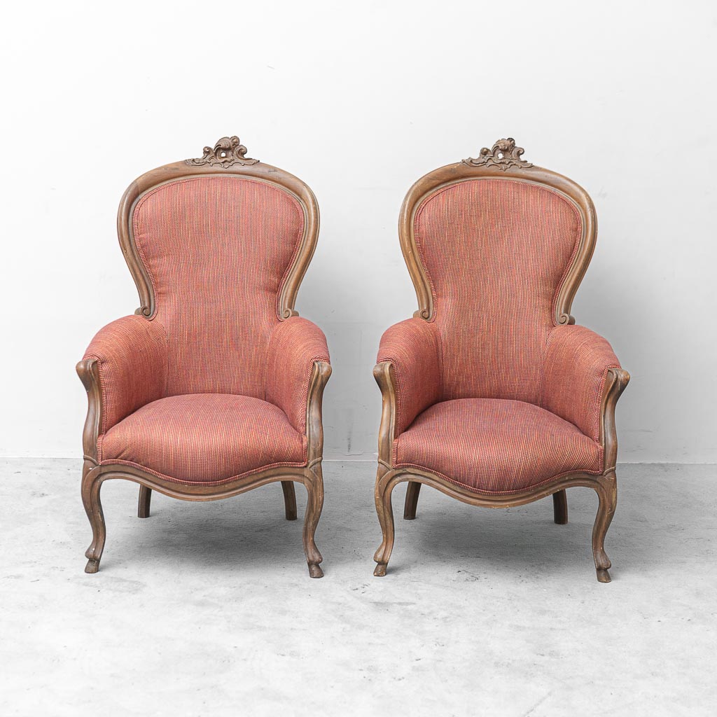 Coppia di Poltrone Vintage Classiche in Legno Intagliato in Tessuto anni '50