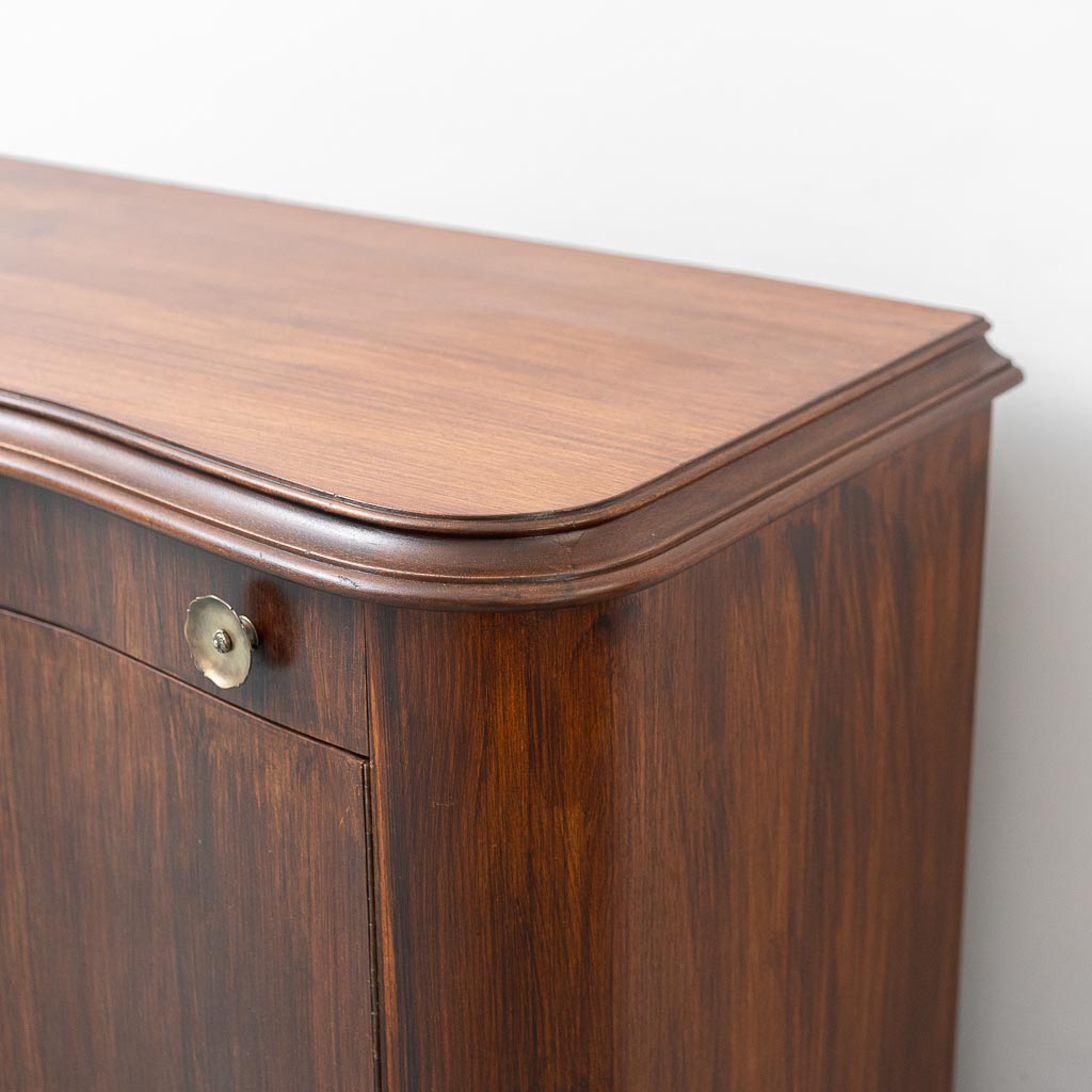 Credenza Vintage Restaurata in Legno con Ante e Cassetti anni '50
