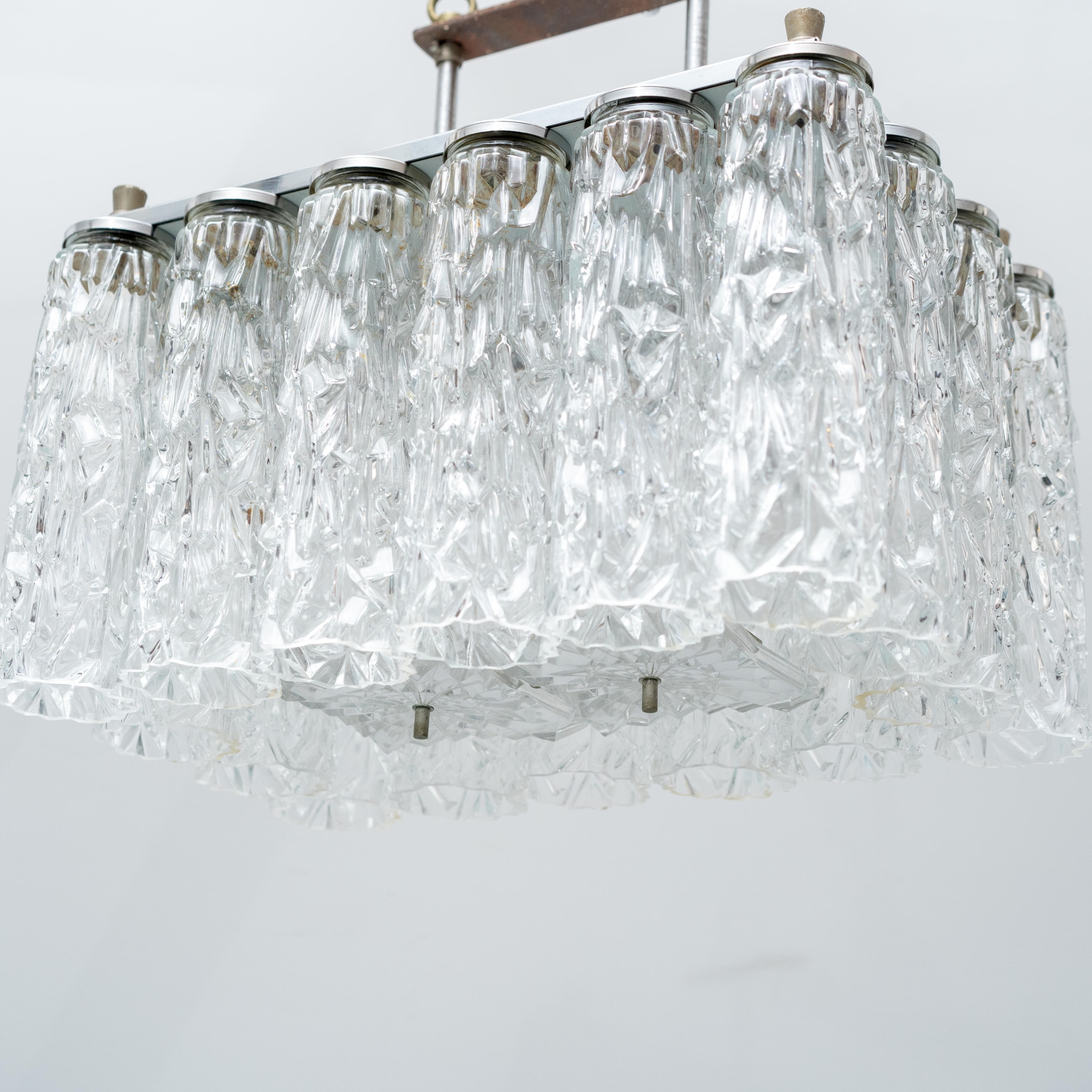 Lampadario 2 Luci Vintage Anni ’70 in Vetro Lavorato Metallo Modernariato