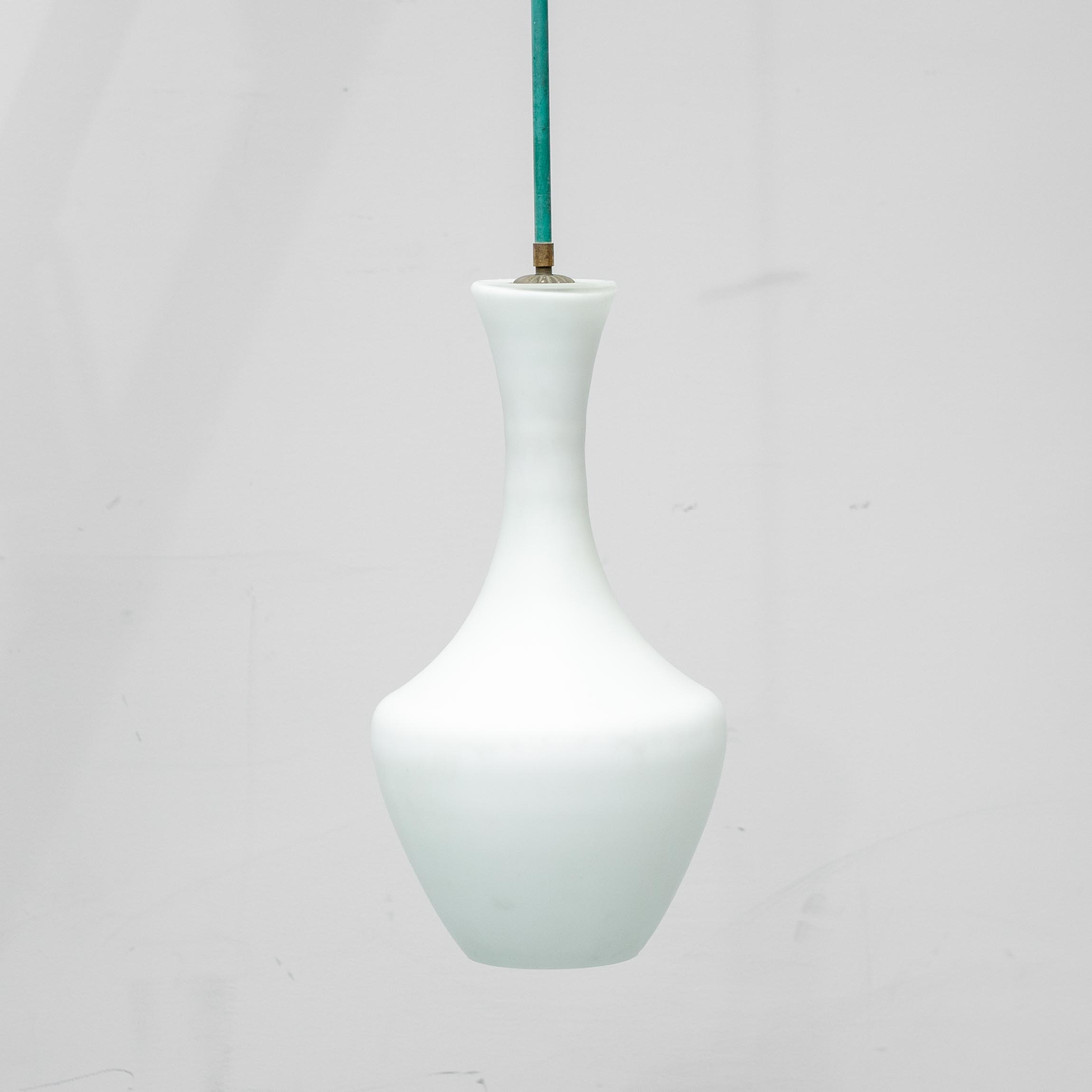 Lampada a Sospensione Vintage in Vetro Opalino Anni ’70 Modernariato